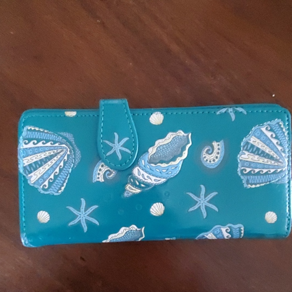 "Beachy" wallet